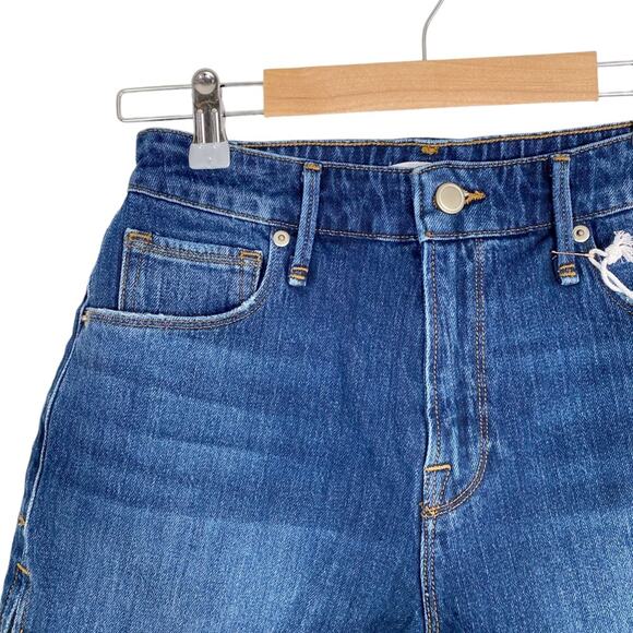 GOOD AMERICAN Cut Off Flat Tummy Tech Raw Hem Shorts - Picture 5 of 11